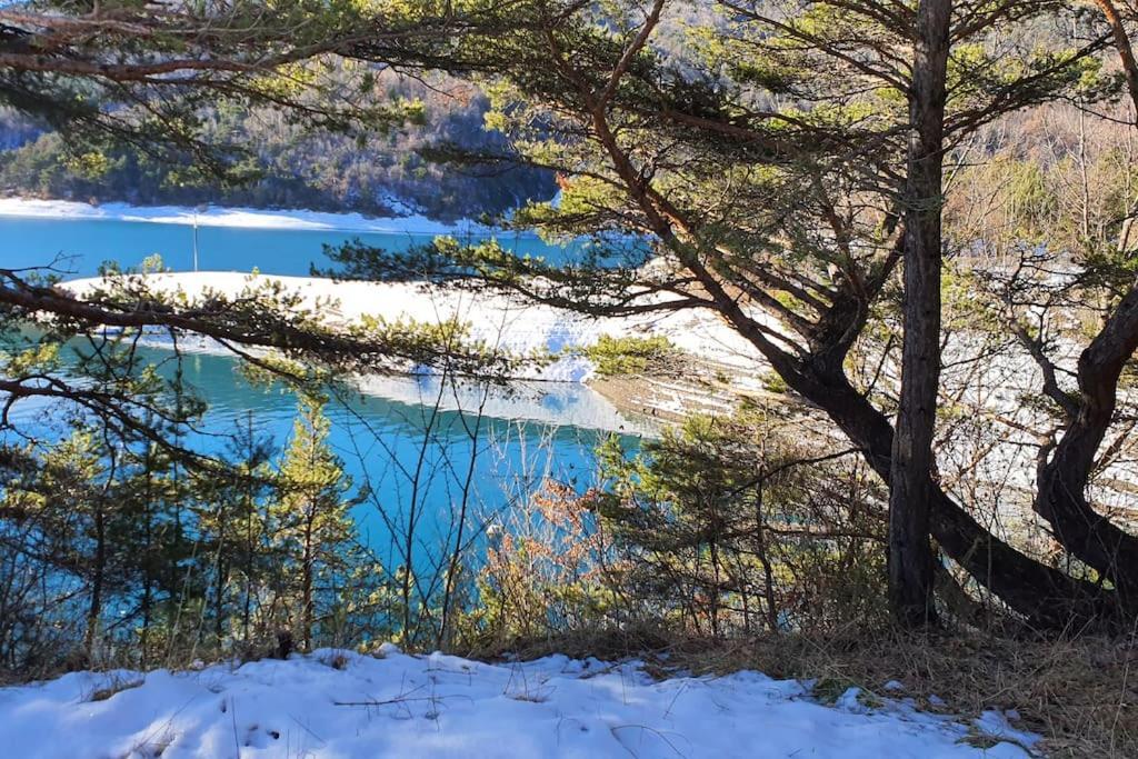 Duplex Cocooning Avec Vue Lac Et Montagnes Savines Exterior foto