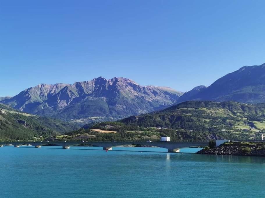 Duplex Cocooning Avec Vue Lac Et Montagnes Savines Exterior foto